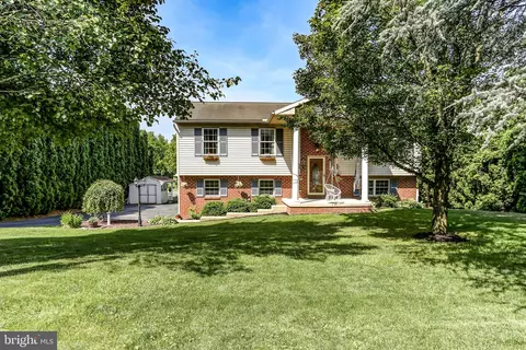 2135 River Rd, Bainbridge, PA 17502