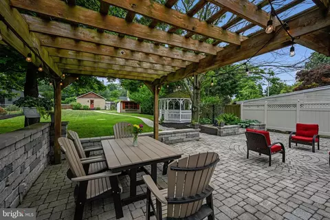 344 E Main St, Lititz, PA 17543 photo 26