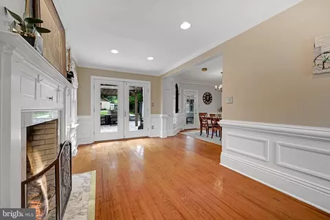 344 E Main St, Lititz, PA 17543 photo 7