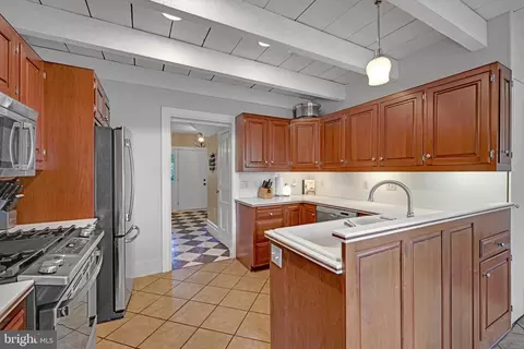344 E Main St, Lititz, PA 17543 photo 12