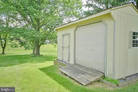 517 Deer Run Rd, Lititz, PA 17543 photo 27