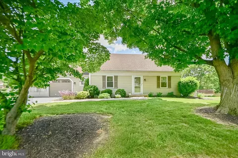 517 Deer Run Rd, Lititz, PA 17543 photo 2