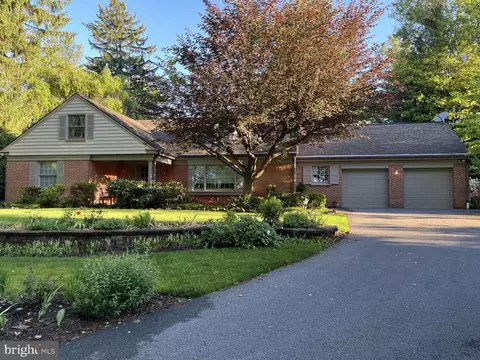 47 W Roseville Rd, Lancaster, PA 17601