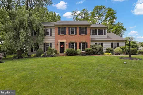 4 Kimberly Ct, Lancaster, PA 17602