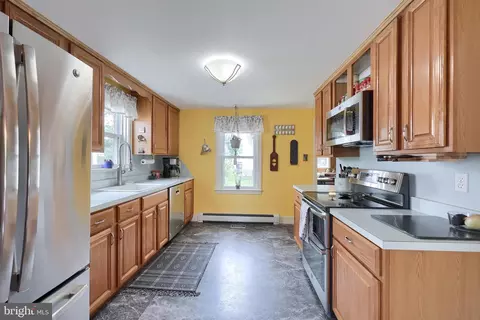 321 Linden St, Lititz, PA 17543 photo 13