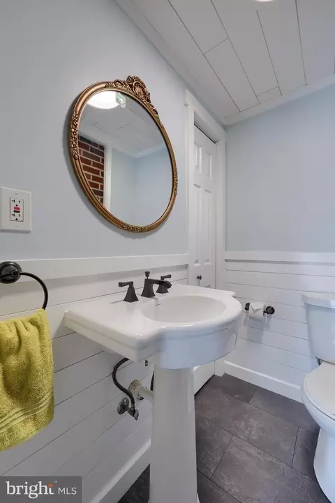 321 Linden St, Lititz, PA 17543 photo 15