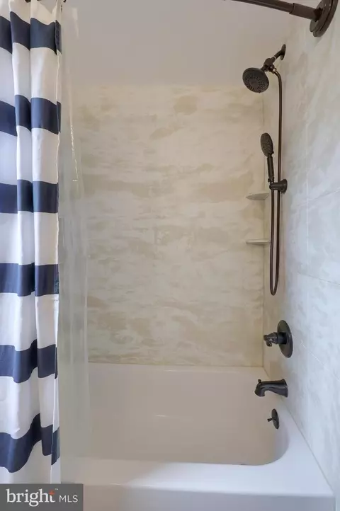 321 Linden St, Lititz, PA 17543 photo 17