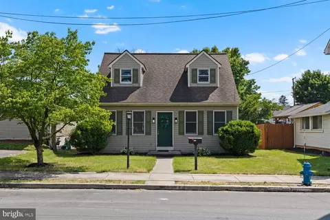 708 Wood St, Mount Joy, PA 17552
