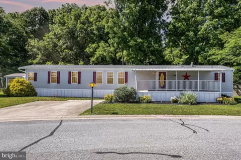 687 Lilac Dr, New Providence, PA 17560
