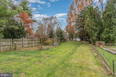 59 S Hazel St, Manheim, PA 17545