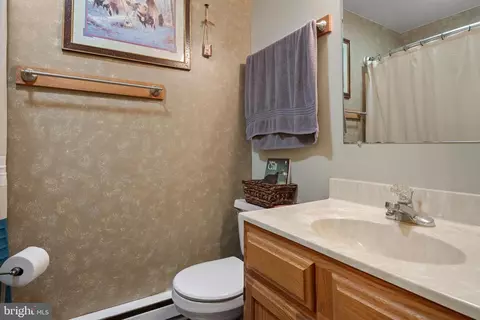 Bath - 1411 River Rd, Drumore, PA 17518 photo 1 of 2