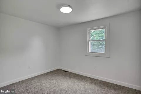 Bedroom - 406 W 6th St, Lititz, PA 17543 photo 1 of 3