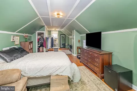 Bedroom - 16 Landis Valley Rd, Lititz, PA 17543 photo 6 of 6