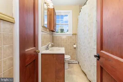 Entry Way - 16 Landis Valley Rd, Lititz, PA 17543 photo 1 of 3