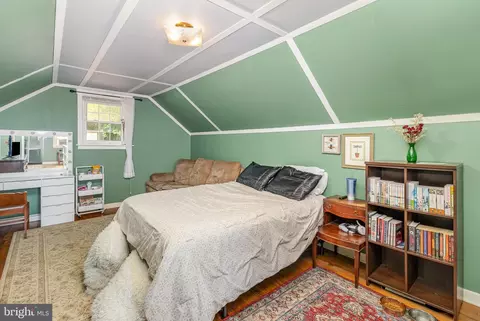 Bedroom - 16 Landis Valley Rd, Lititz, PA 17543 photo 5 of 6