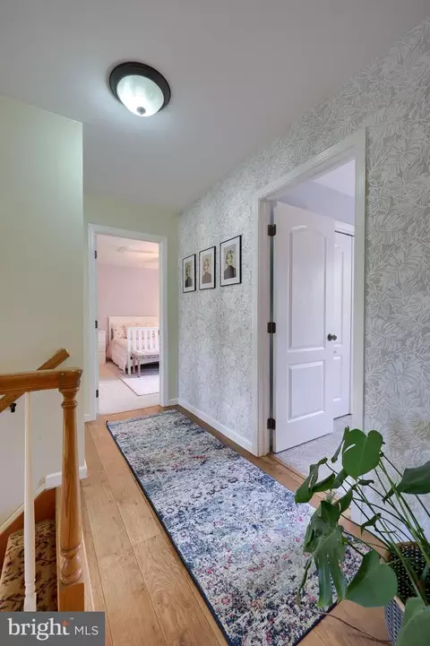 Entry Way - 3024 Weaver Rd, Lititz, PA 17543 photo 7 of 8