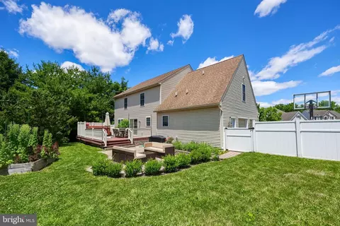 Exterior - 3024 Weaver Rd, Lititz, PA 17543 photo 9 of 12