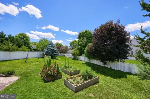 Exterior - 3024 Weaver Rd, Lititz, PA 17543 photo 7 of 12