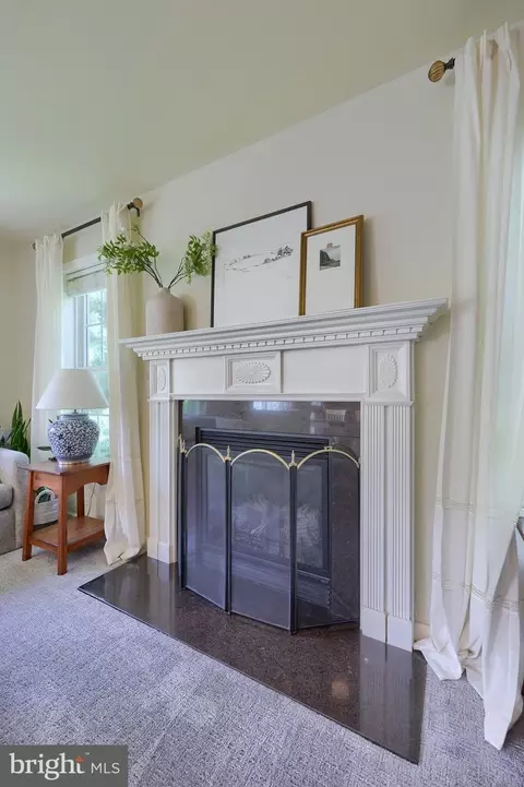 Living - 3024 Weaver Rd, Lititz, PA 17543 photo 2 of 2