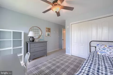 Bedroom - 3024 Weaver Rd, Lititz, PA 17543 photo 5 of 5