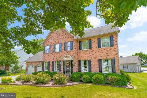 156 Park Pl, Landisville, PA 17538