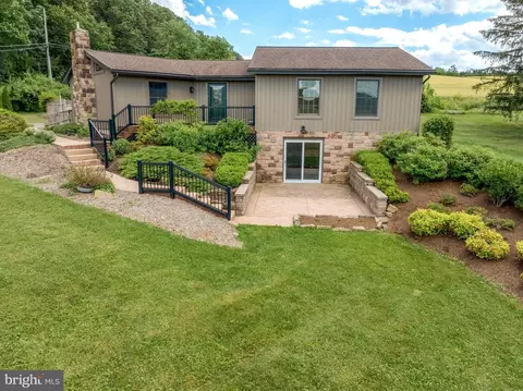 Exterior - 300 Long Ln, Lititz, PA 17543 photo 2 of 14