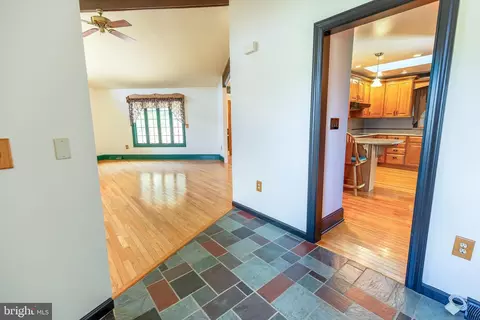 Entry Way - 300 Long Ln, Lititz, PA 17543 photo 2 of 4