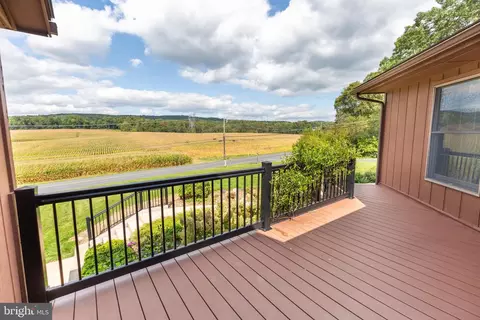 Exterior - 300 Long Ln, Lititz, PA 17543 photo 3 of 14