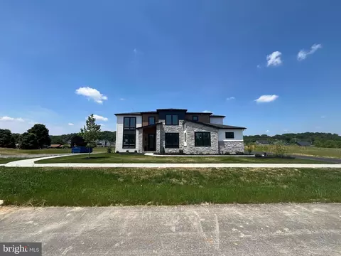 515 Sierra Ln #65, Lancaster, PA 17601