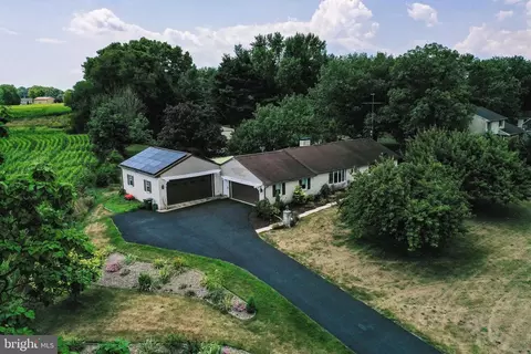 314 Millway Rd, Lititz, PA 17543