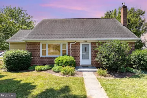 196 Musser Rd, Blue Ball, PA 17506