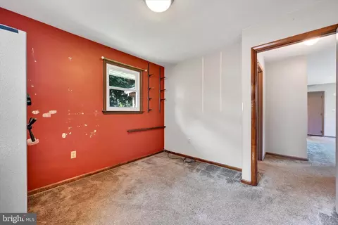 Bedroom - 35 E Summit Dr, Stevens, PA 17578 photo 5 of 6