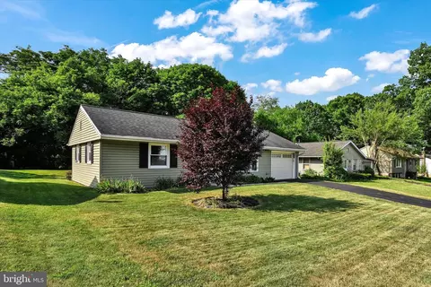 Other - 35 E Summit Dr, Stevens, PA 17578 photo 1 of 5