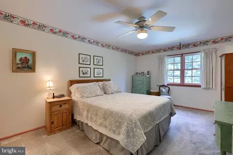Bedroom - 1129 Old Eagle Rd, Lancaster, PA 17601 photo 6 of 7