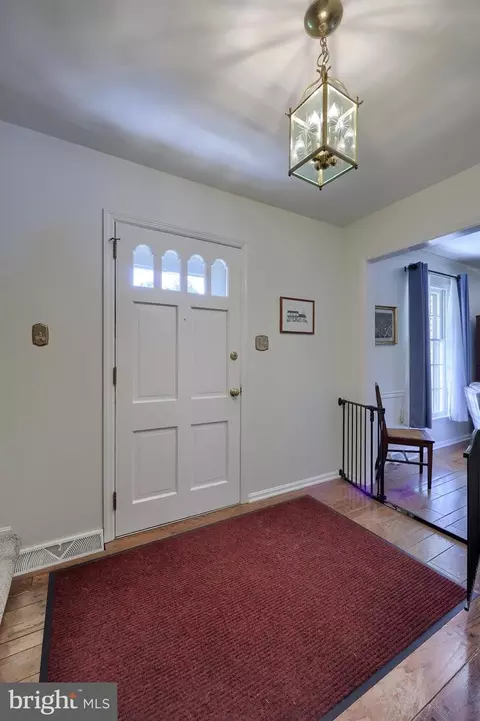 Entry Way - 1129 Old Eagle Rd, Lancaster, PA 17601 photo 1 of 5