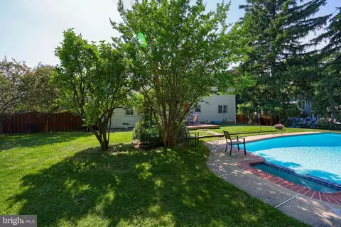 Exterior - 1129 Old Eagle Rd, Lancaster, PA 17601 photo 19 of 23