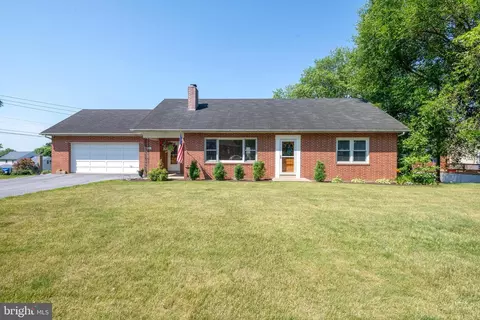 140 Stony Battery Rd, Landisville, PA 17538