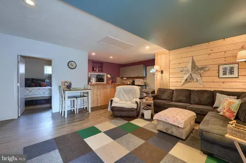 20 E Market St, Lititz, PA 17543 photo 24