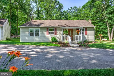 900 Smokestown Rd, Denver, PA 17517