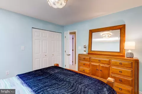 Bedroom - 37 Winding Way, Lititz, PA 17543 photo 2 of 5