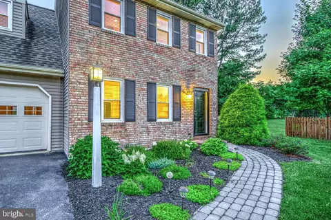 Exterior - 37 Winding Way, Lititz, PA 17543 photo 3 of 9