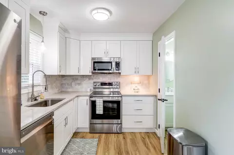Kitchen - 37 Winding Way, Lititz, PA 17543 photo 1 of 3