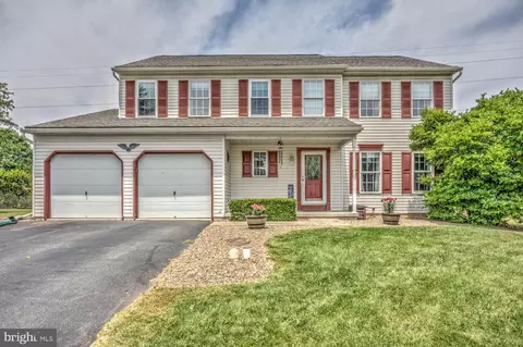 25 Cedar Ct, Reinholds, PA 17569