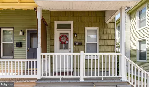 129 E Lincoln Ave, Lititz, PA 17543