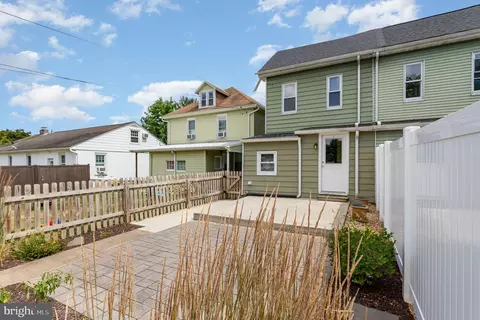 129 E Lincoln Ave, Lititz, PA 17543 photo 24