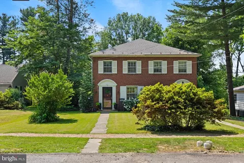 174 Kready Ave, Millersville, PA 17551