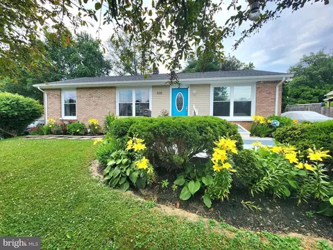 608 Bermuda Rd, Lancaster, PA 17603