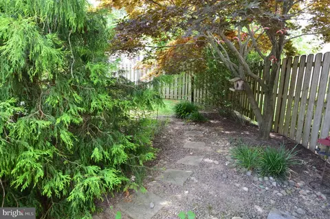 Exterior - 627 Woodcrest Ave, Lititz, PA 17543 photo 16 of 21