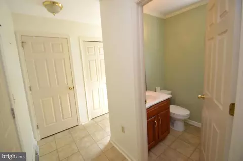 Entry Way - 627 Woodcrest Ave, Lititz, PA 17543 photo 1 of 2