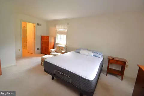 Bedroom - 627 Woodcrest Ave, Lititz, PA 17543 photo 1 of 8